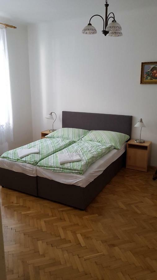 Apartmany Racianska Pressburg Zimmer foto
